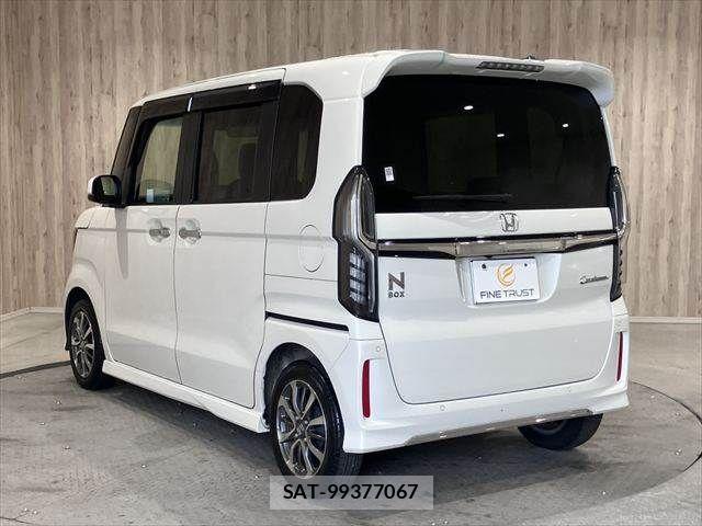 Honda N BOX 2023-01 7328682-19