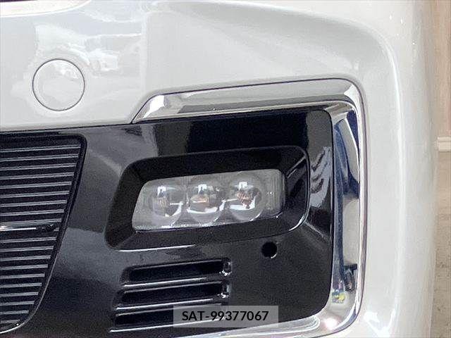 Honda N BOX 2023-01 7328682-25