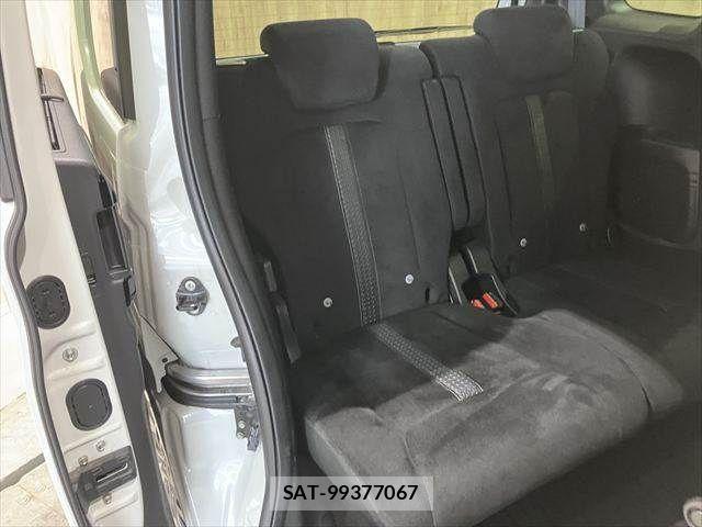 Honda N BOX 2023-01 7328682-8
