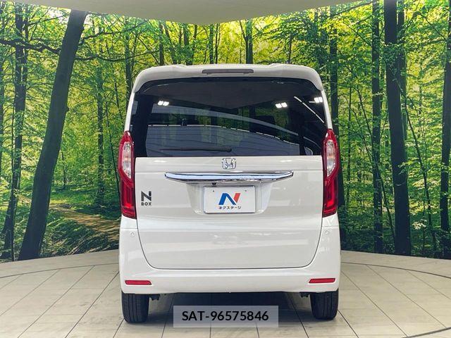 Honda N BOX 2019-11 7325827-14