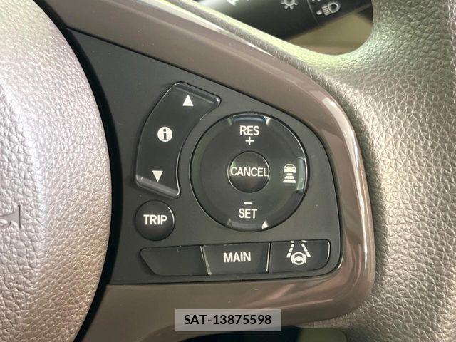 Honda N BOX 2018-05 7328728-4