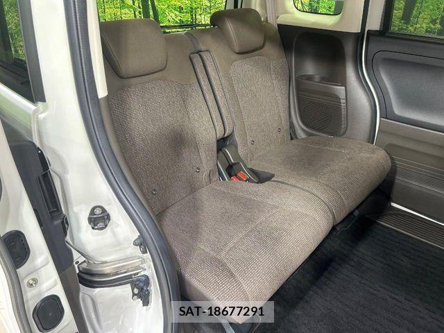 Honda N BOX 2021-05 7328693-8