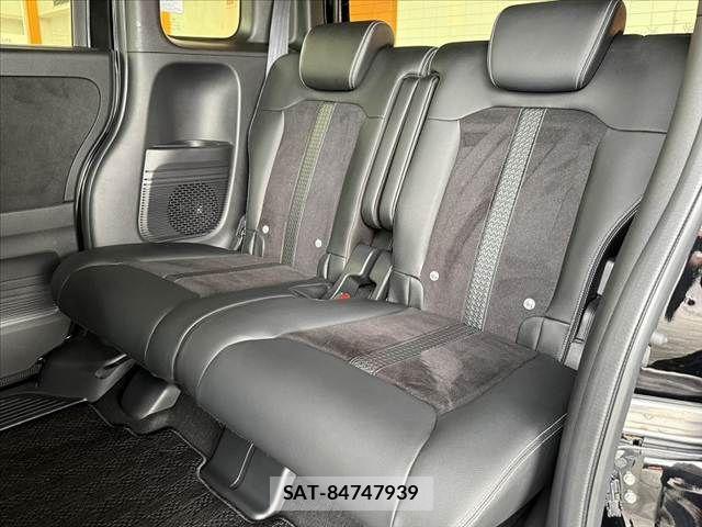 Honda N BOX 2023-10 7328667-18