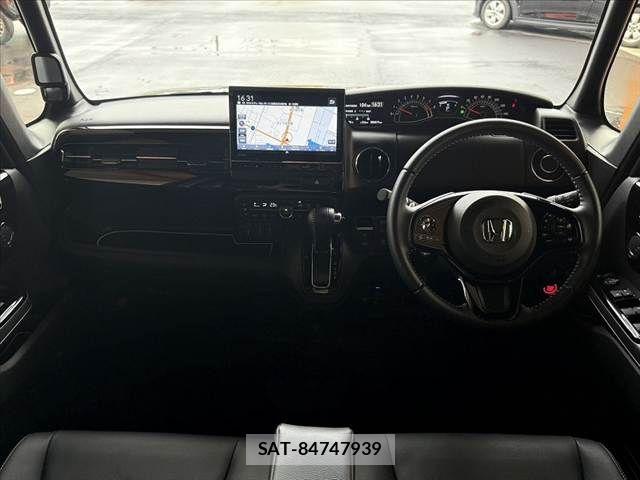 Honda N BOX 2023-10 7328667-1