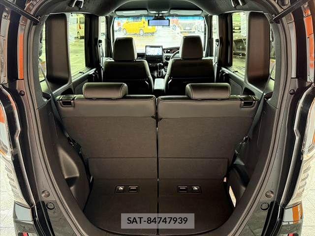 Honda N BOX 2023-10 7328667-19