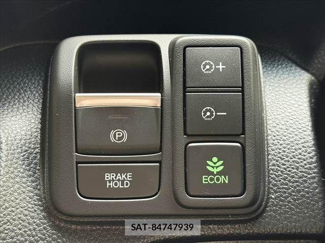 Honda N BOX 2023-10 7328667-25