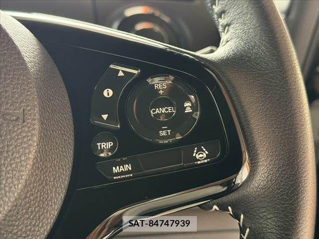 Honda N BOX 2023-10 7328667-5