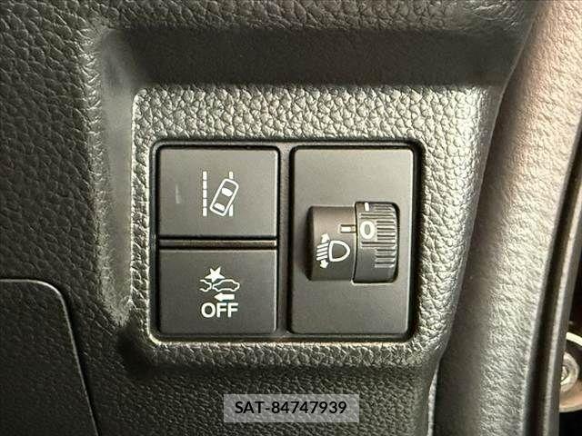 Honda N BOX 2023-10 7328667-6