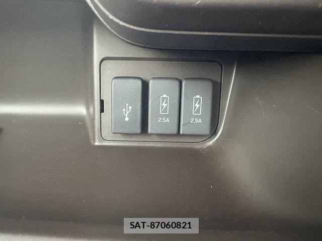 Honda N BOX 2023-02 7328718-6