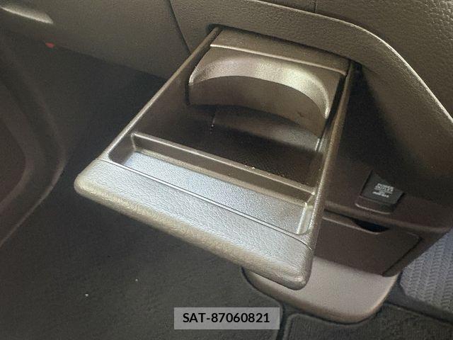 Honda N BOX 2023-02 7328718-7