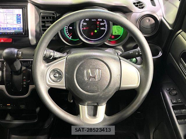 Honda N BOX 2017-03 7328735-11