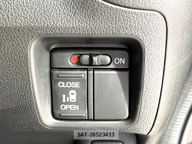 Honda N BOX 2017-03 7328735-4