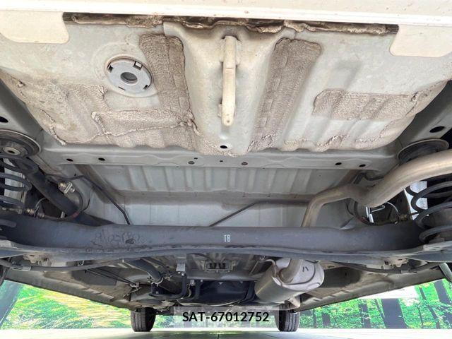Honda N BOX 2017-11 7358935-18