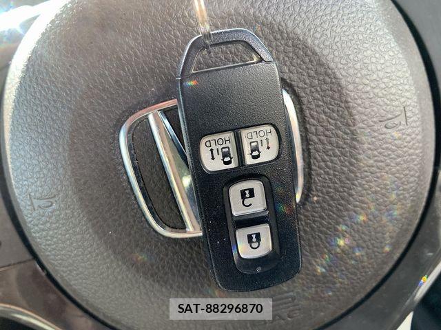 Honda N BOX 2021-12 7358950-23