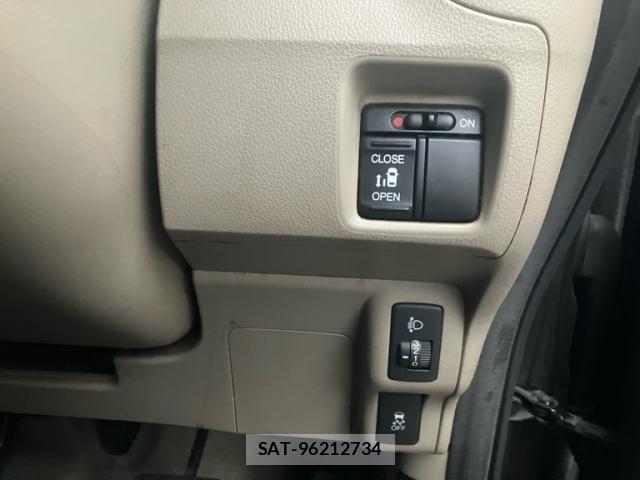 Honda N BOX 2012-02 7358961-16