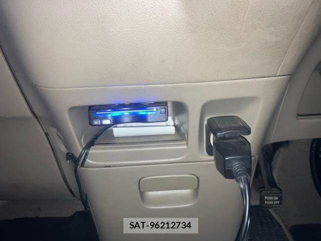 Honda N BOX 2012-02 7358961-23