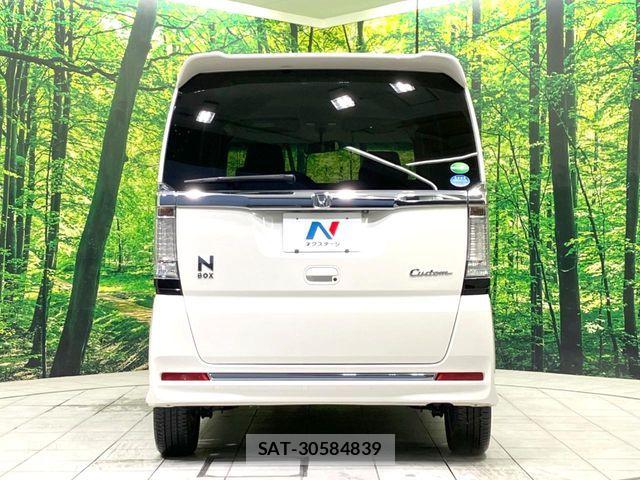 Honda N BOX 2016-03 7358938-14