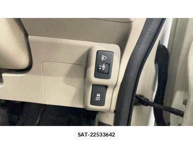 Honda N BOX 2012-04 7358960-5