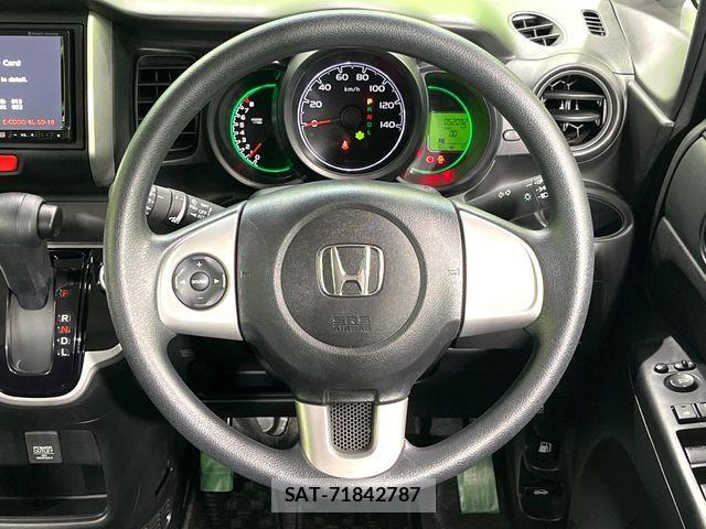 Honda N BOX 2014-05 7358949-10