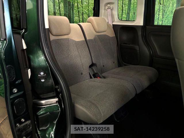 Honda N BOX 2022-02 7358937-9