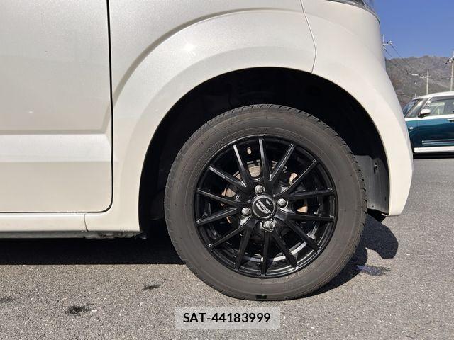 Honda N BOX 2015-09 7358947-18