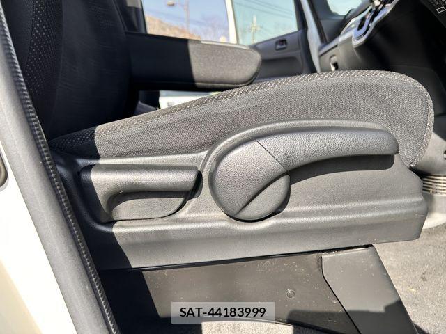 Honda N BOX 2015-09 7358947-21