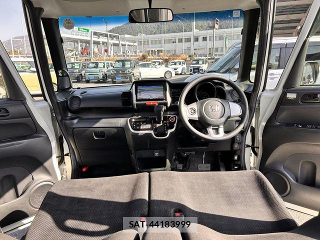 Honda N BOX 2015-09 7358947-4