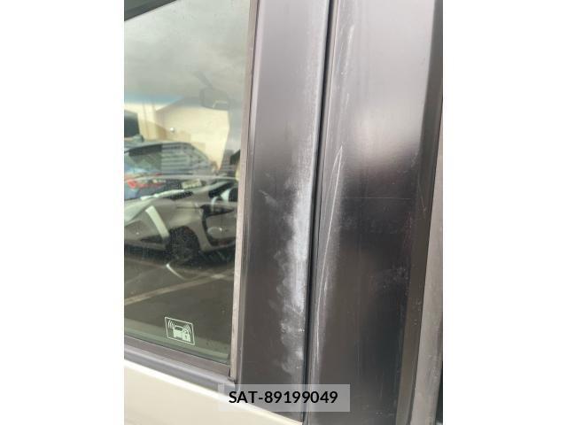 Honda N BOX 2013-09 7358957-12