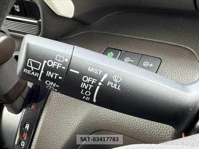 Honda N BOX 2021-05 7358943-24