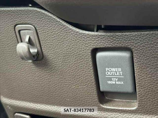 Honda N BOX 2021-05 7358943-26