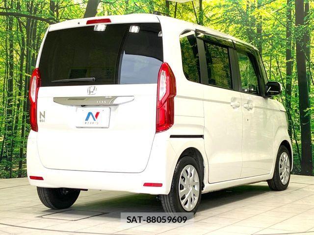 Honda N BOX 2023-10 7358929-16