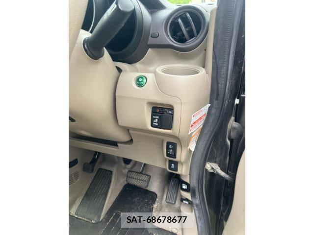 Honda N BOX 2014-03 7358966-20