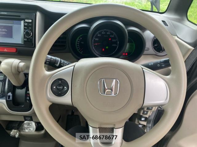 Honda N BOX 2014-03 7358966-21