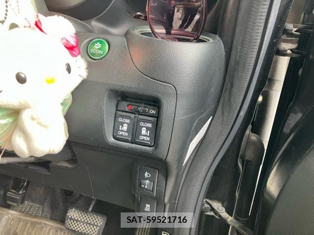 Honda N BOX 2013-09 7358959-12