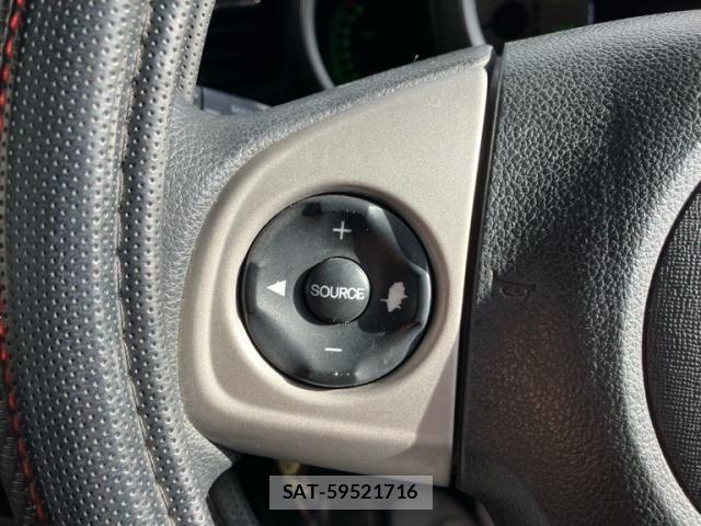 Honda N BOX 2013-09 7358959-19