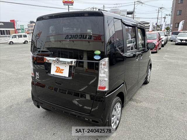 Honda N BOX 2017-06 7358953-12