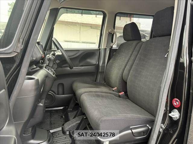 Honda N BOX 2017-06 7358953-16