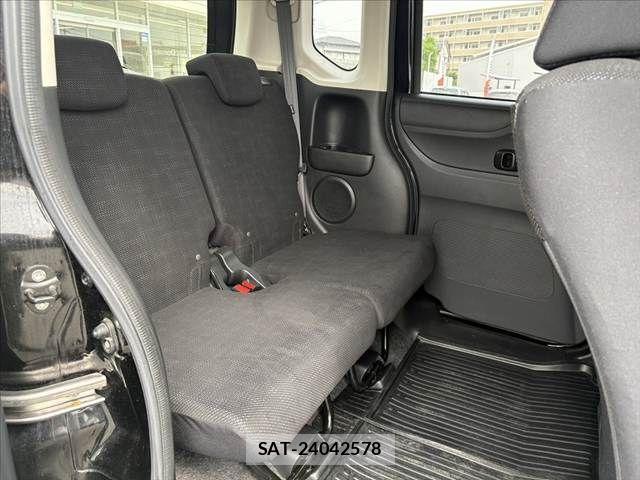 Honda N BOX 2017-06 7358953-17