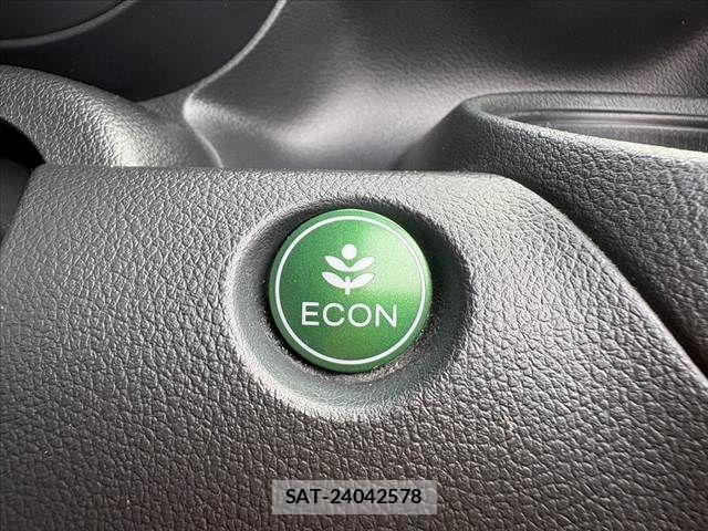 Honda N BOX 2017-06 7358953-27