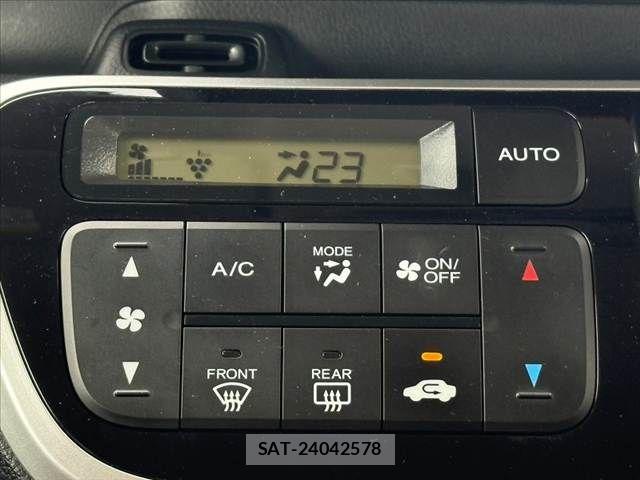 Honda N BOX 2017-06 7358953-2