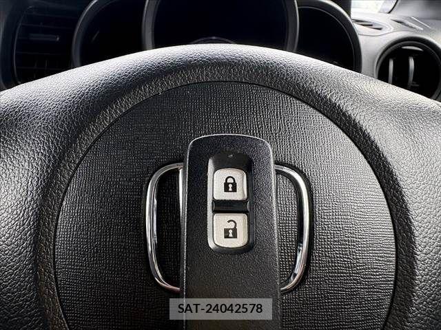 Honda N BOX 2017-06 7358953-3