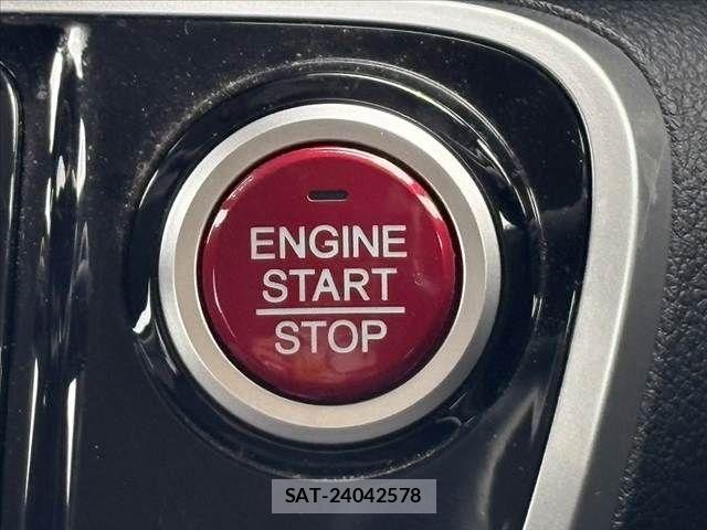 Honda N BOX 2017-06 7358953-4