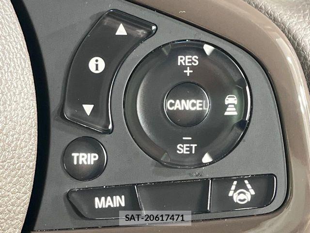 Honda N BOX 2023-11 7358930-6