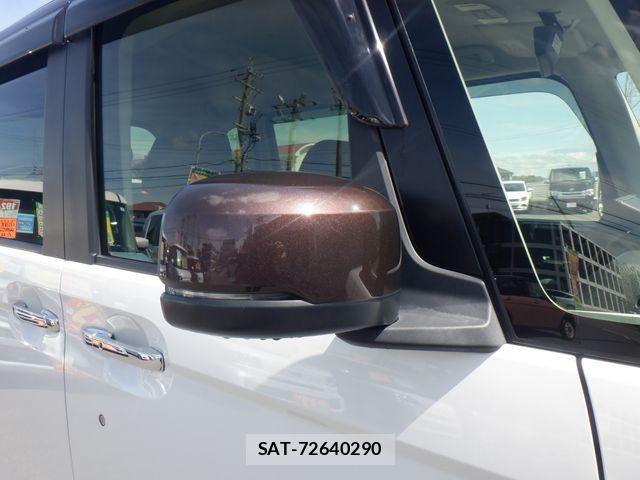 Honda N BOX 2022-07 7358927-9