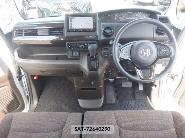 Honda N BOX 2022-07 7358927-12