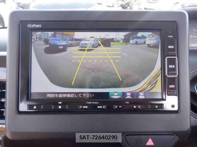 Honda N BOX 2022-07 7358927-17
