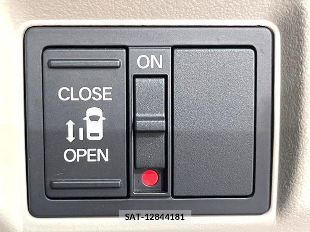 Honda N BOX 2024-11 7358918-2