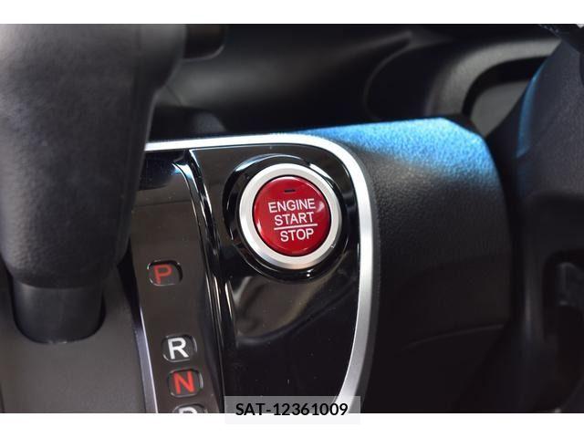 Honda N BOX 2017-06 7358955-11