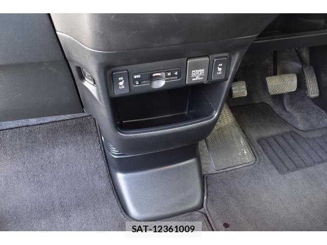 Honda N BOX 2017-06 7358955-12