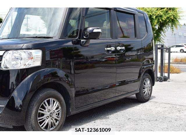 Honda N BOX 2017-06 7358955-16